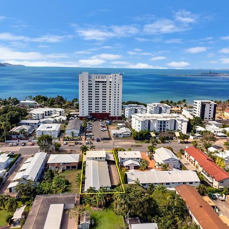 Motel On Mitchell Таунсвилл Экстерьер фото